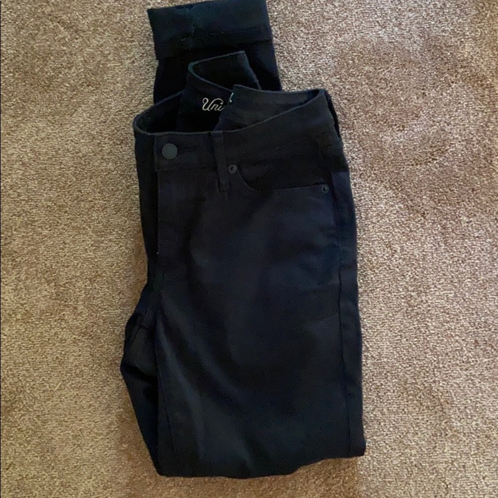 Universal thread jeans